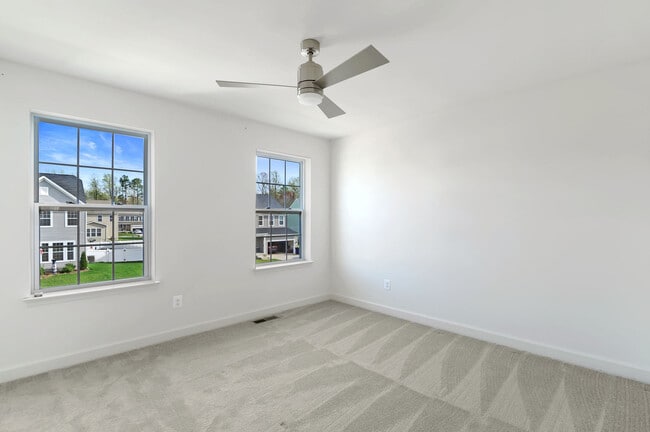 Building Photo - 30 Jeanette Ct