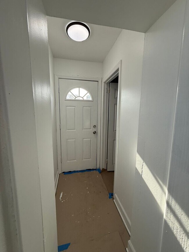 Building Photo - 538 Bailey St