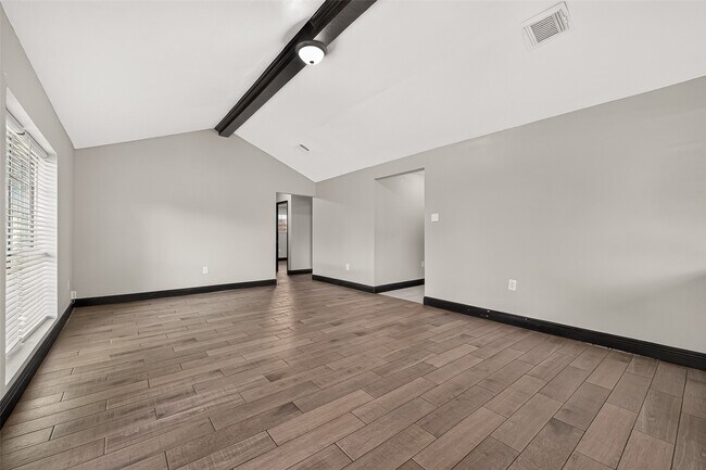 Building Photo - 19326 Leafwood Ln