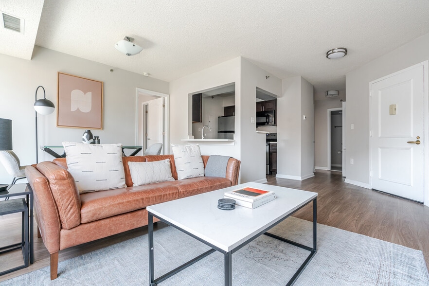 Building Photo - 2140 L St NW