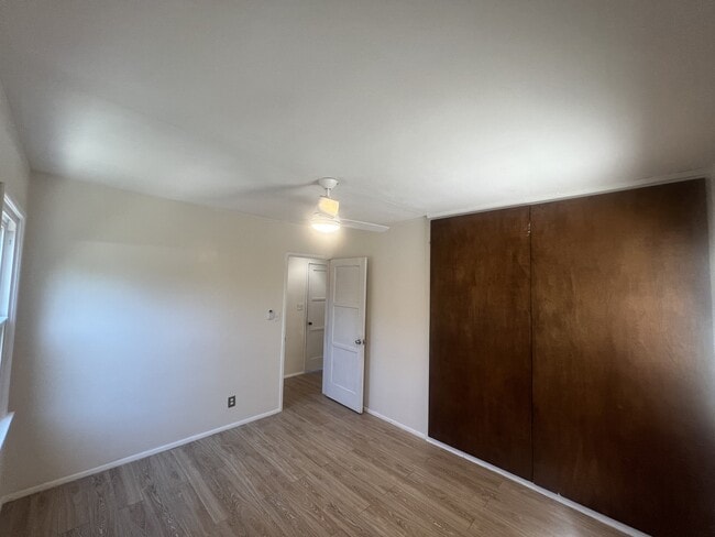 Building Photo - 1735 Parrot St