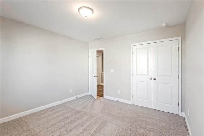 Building Photo - 1243 Willamette Way