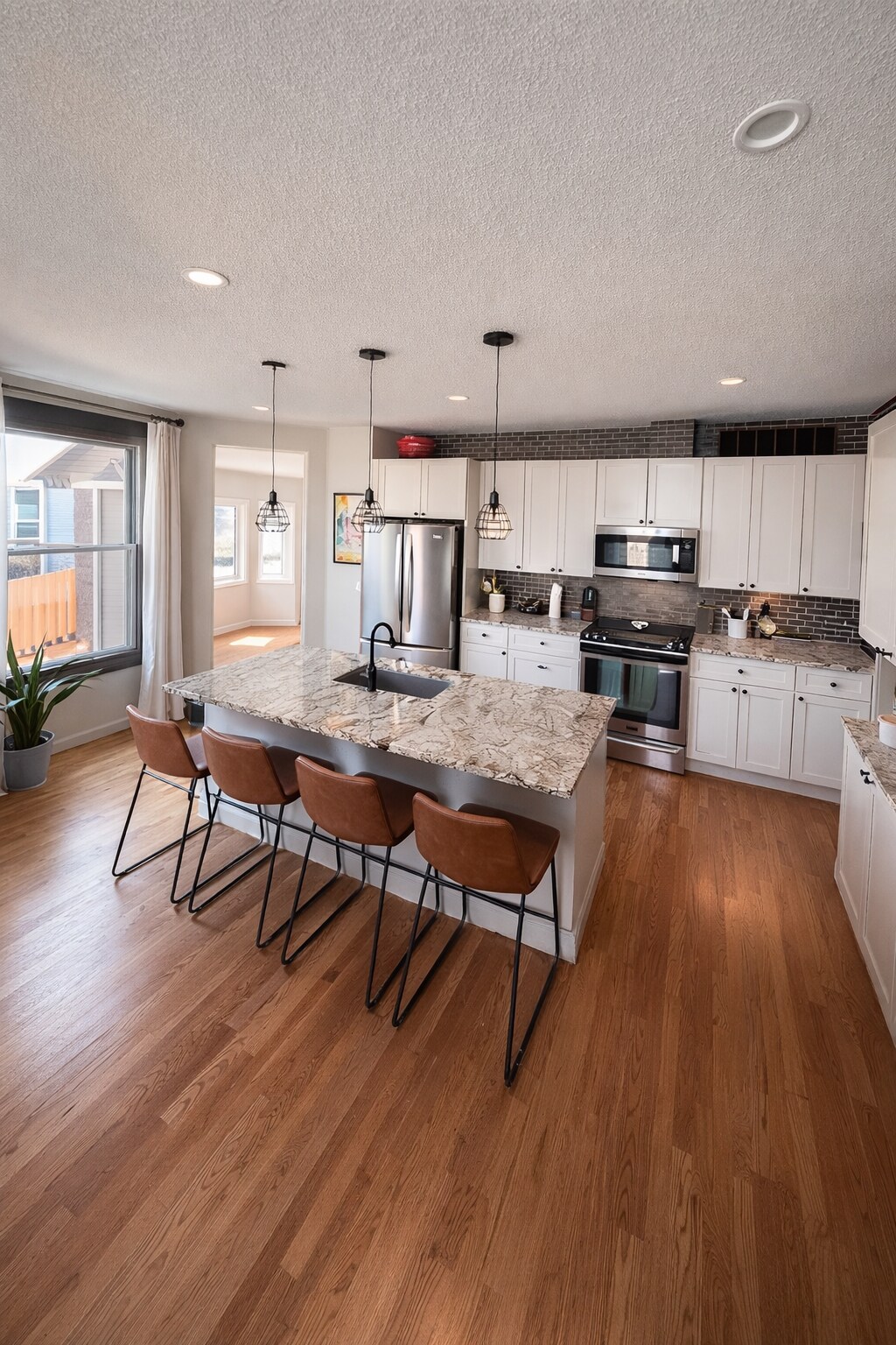 Building Photo - 151 S Lincoln St