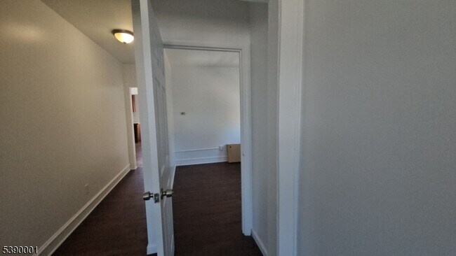 Building Photo - 264 Pomona Ave