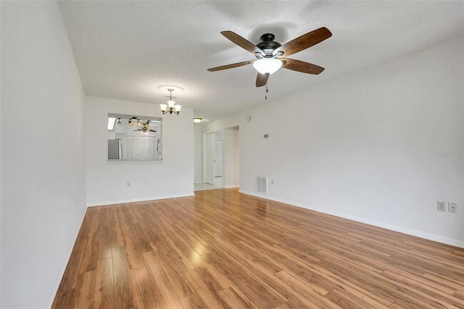 Building Photo - 3112 S Semoran Blvd