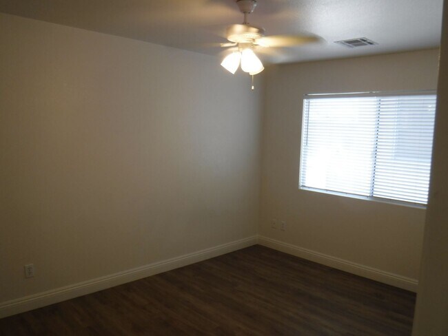 Building Photo - 2 STORY HOME IN GATED COMMUNITY