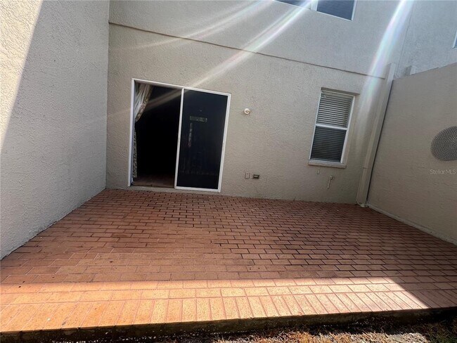Building Photo - 676 Vallance Way NE