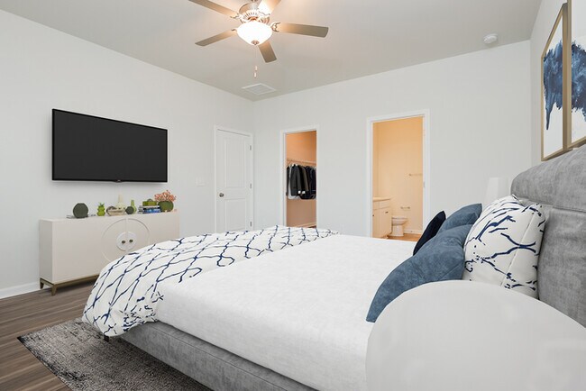 Building Photo - 102 Percheron Dr