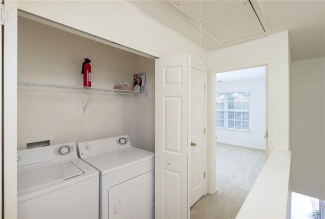 Building Photo - 3363 Hidden Cove Cir NW