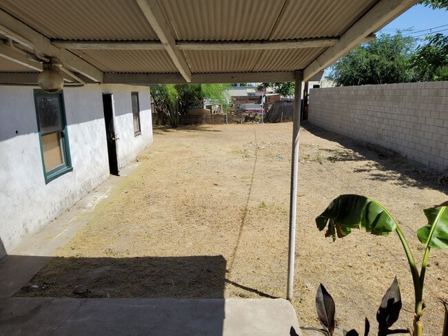 Building Photo - 506 Fig St