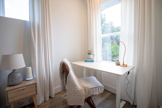 Building Photo - 3824 Fulton St