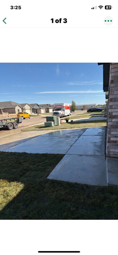 Building Photo - Located in the Glendale Area!!! New Build ...