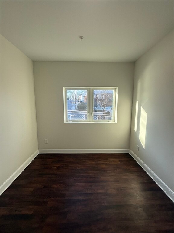 Building Photo - 10 Franklin Ave