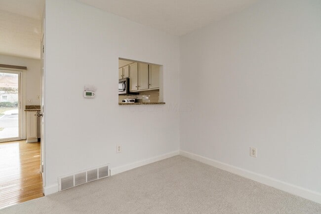 Building Photo - 1217 Weybridge Rd