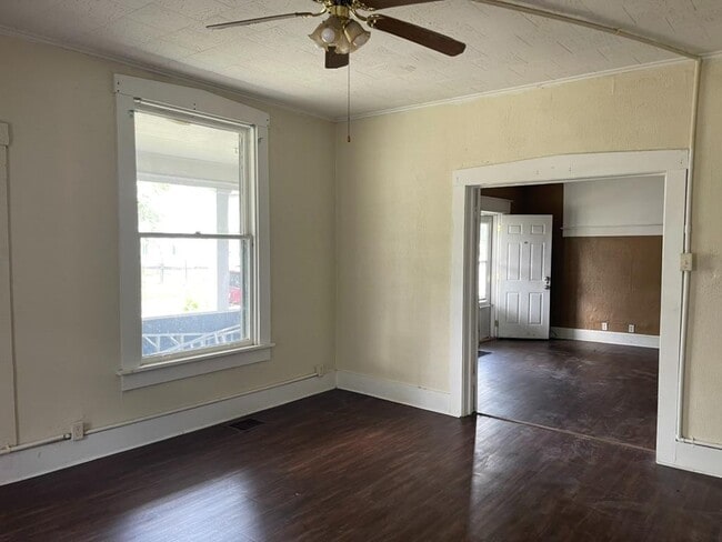 Building Photo - 707 S 17th St