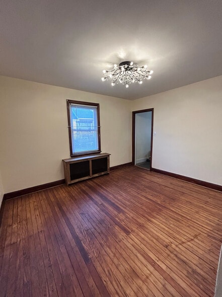 Building Photo - 1231 Hilldale Rd