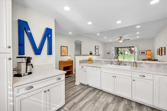 Building Photo - 67278 S Chimayo Dr
