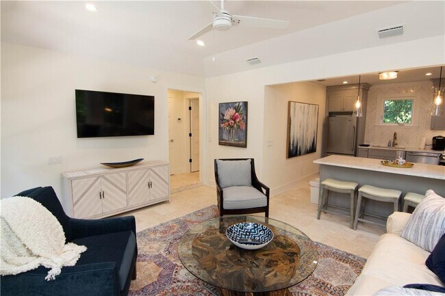 Building Photo - 112 Fish Fever Ln
