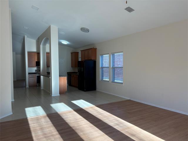 Building Photo - 5895 Candlelight Ln