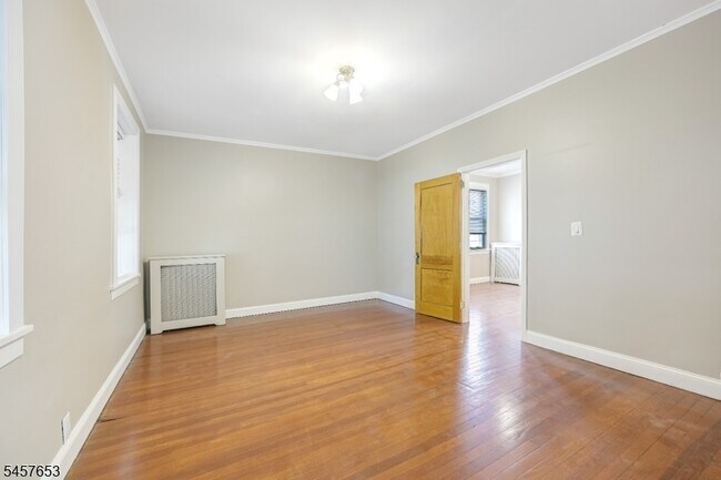Building Photo - 74 Westminster Pl