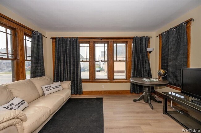 Building Photo - 98 E Delavan Ave