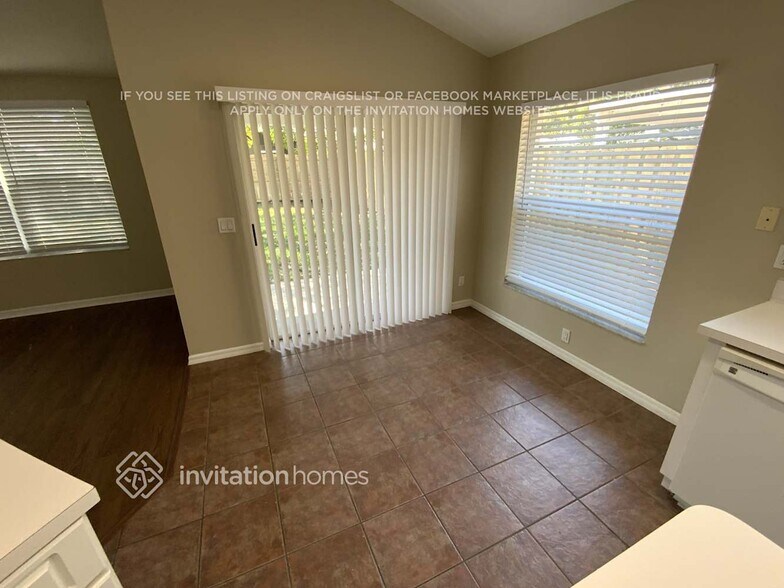 Building Photo - 11707 S Stone Ln