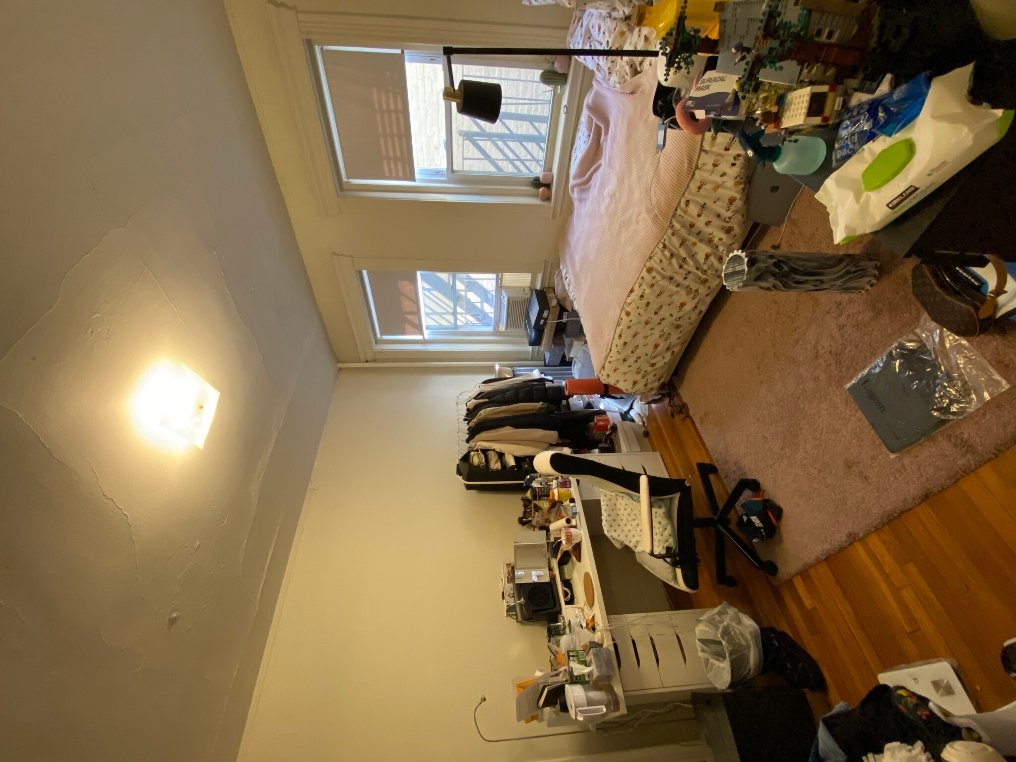Building Photo - 1350 Comm.Ave. Unit 8
