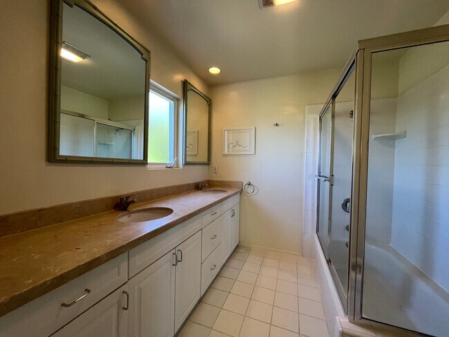 Building Photo - A hidden gem with tree-top view. Tranquil and private. Light and airy