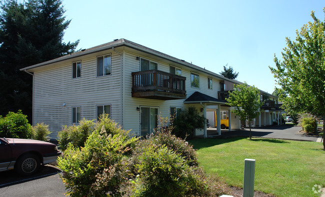 Building Photo - River Park Estates