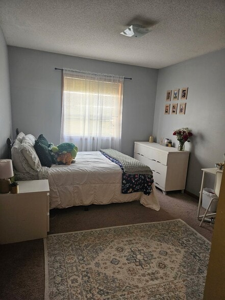 Building Photo - 216 West Ave