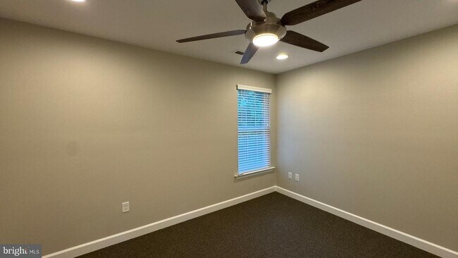 Building Photo - 6026 Trotter Rd