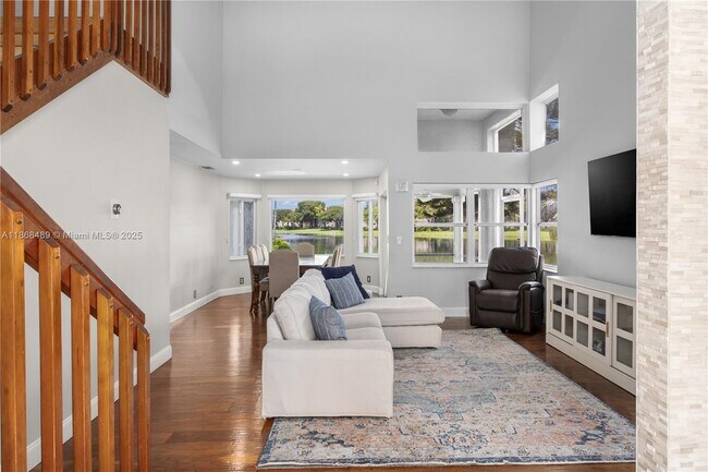 Building Photo - 10931 SW 10th Pl