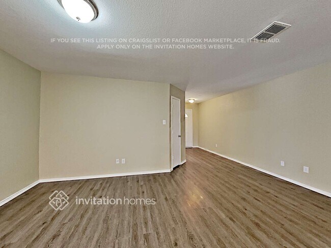 Building Photo - 8007 Stowe Springs Ln