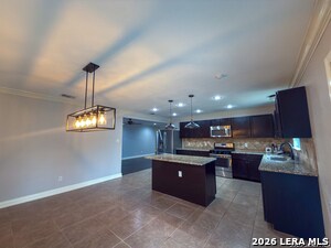 Building Photo - 614 Shadywood Ln