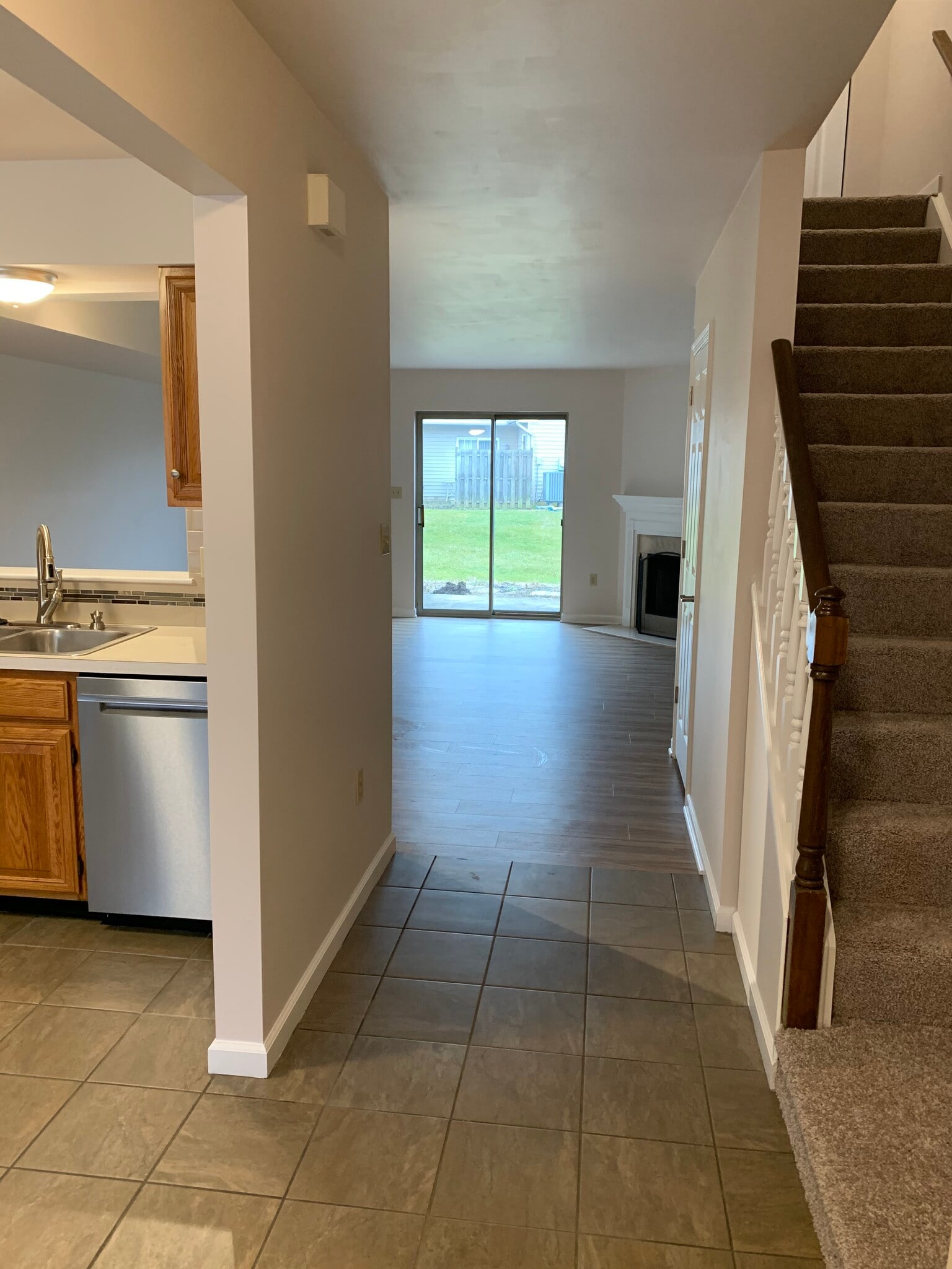 Building Photo - 158 Melrose Ln