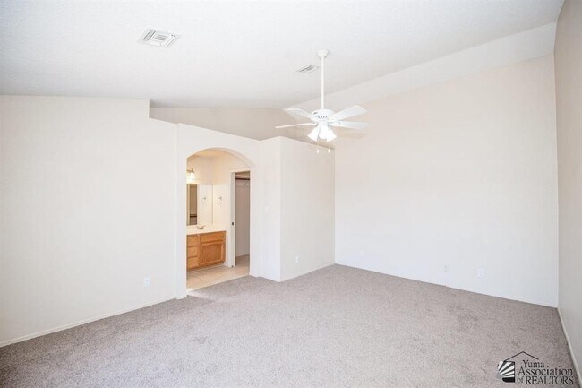 Building Photo - 3582 W 14th Pl