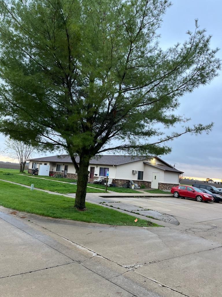 Building Photo - 340 S Rowe Ln