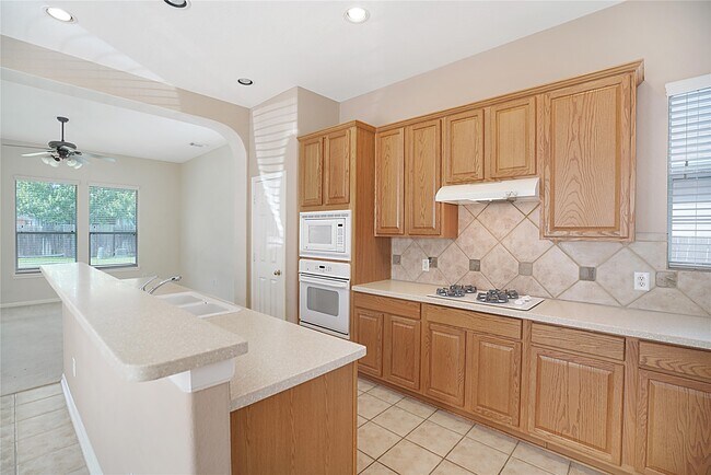 Building Photo - 111 Zephyr Bend Pl