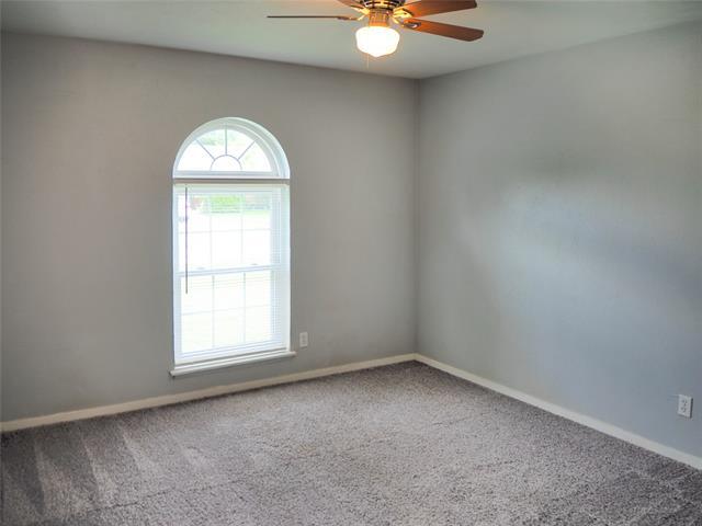 Building Photo - 534 Oldbridge Dr