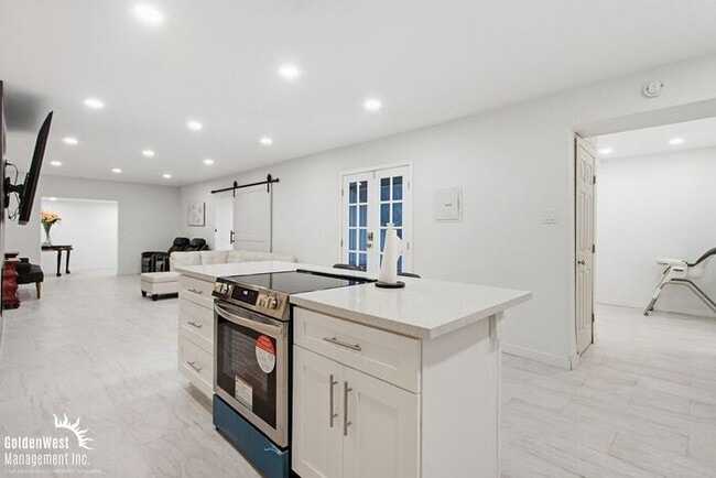 Building Photo - Newly Updated 1Bdm 1Ba Unfurnished ADU with Views in Cardiff By the Sea!