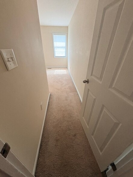 Building Photo - 801 Burcale Rd