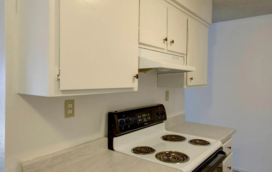 Building Photo - 1617 Turquoise Rd