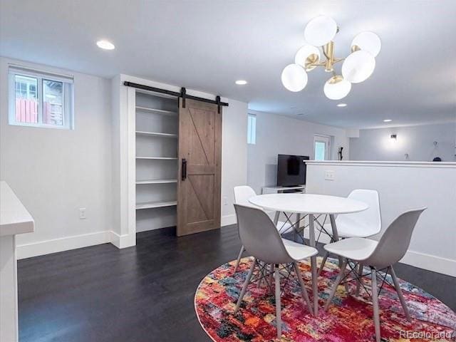 Building Photo - 736 York St