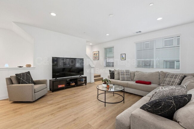 Building Photo - 2215 S Cordon Gln