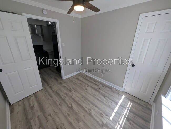 Building Photo - 1215 Danville Dr