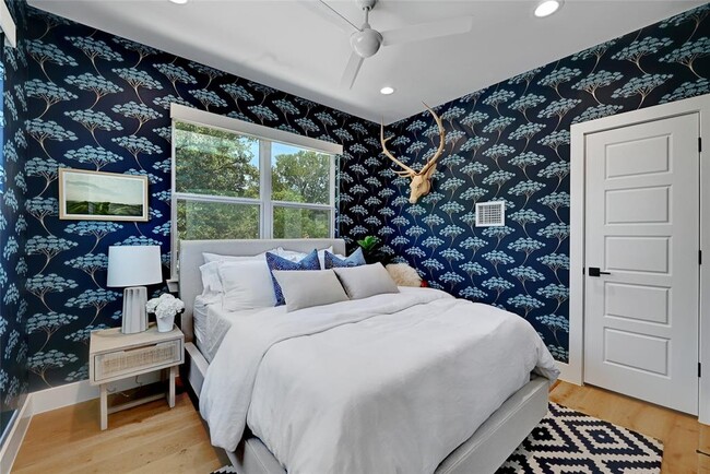 Building Photo - 2909 Kuhlman Ave