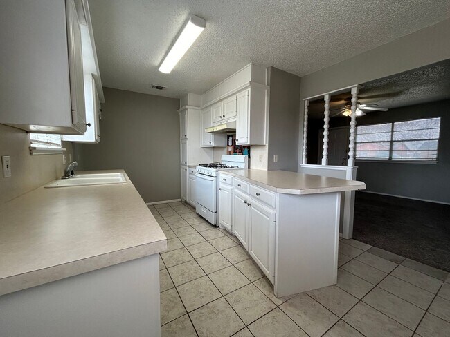 Building Photo - House Located Near Elementary, Wayland Uni...