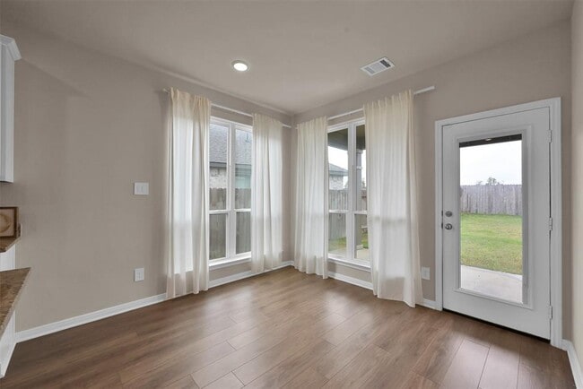 Building Photo - 2713 Sagedale Dr