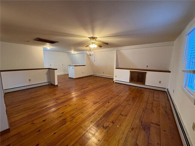 Building Photo - 31 Powel Ave