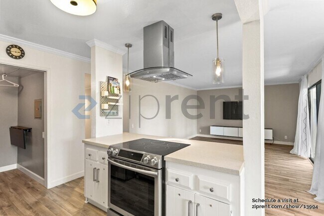 Building Photo - 3335 Brittan Ave